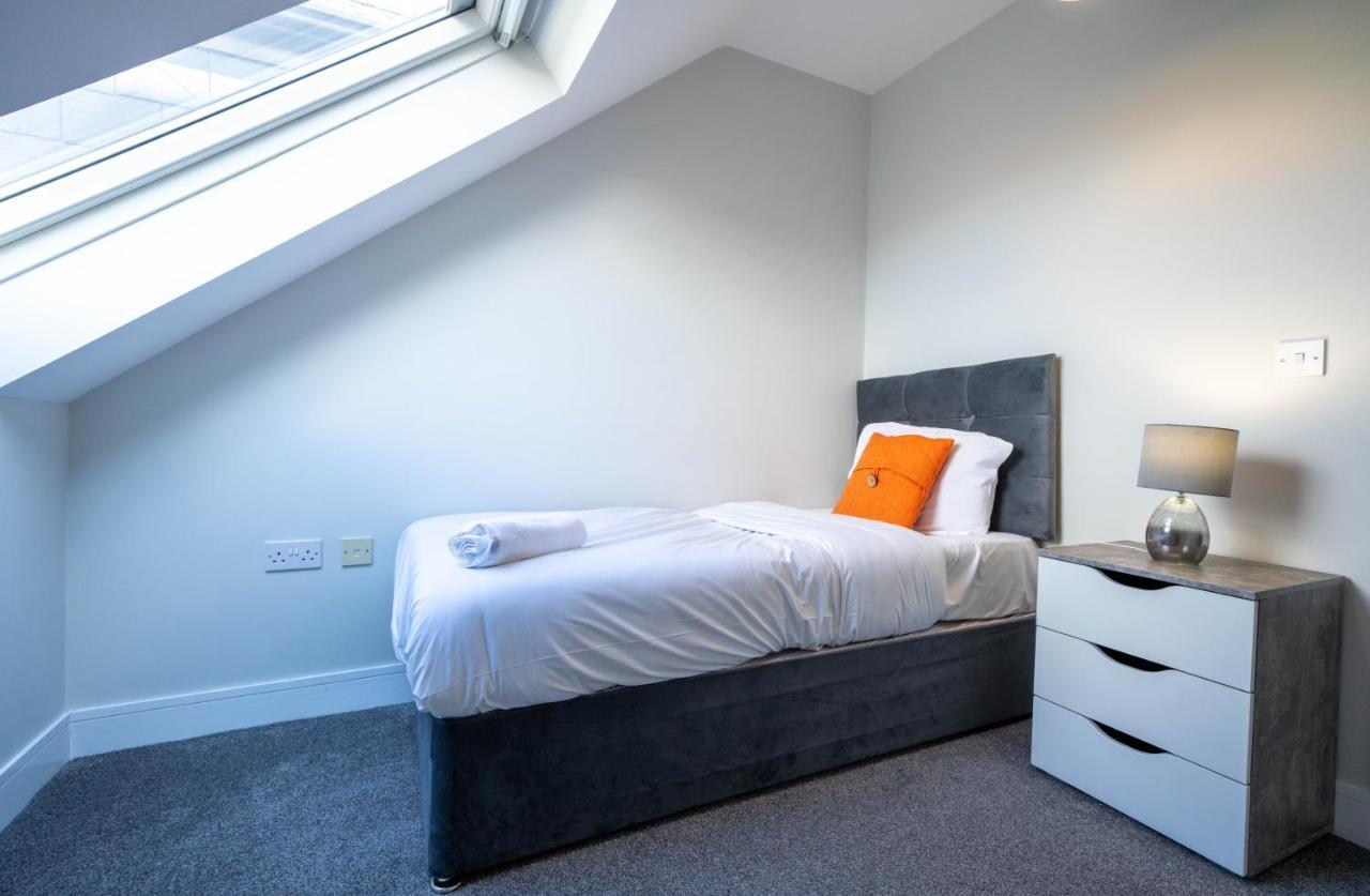 Three Bed Apartment Sleeps 5 In Botanic Belfast Extérieur photo